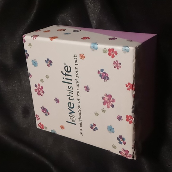 Soul sister charmed bangle bracelet NWT in box. - Picture 6 of 6